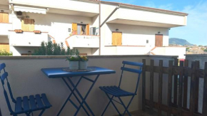M396 - Marcelli, monolocale con terrazzino